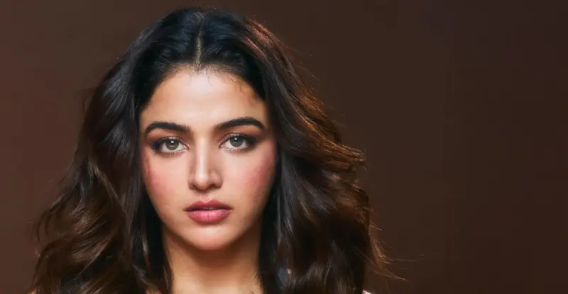 beautiful wamiqa